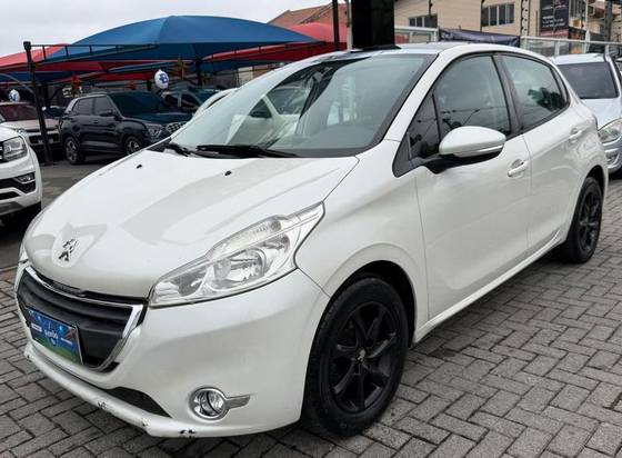 PEUGEOT 208 1.5 ALLURE 8V FLEX 4P MANUAL PEUGEOT 208 1.5 ALLURE 8V FLEX 4P MANUAL